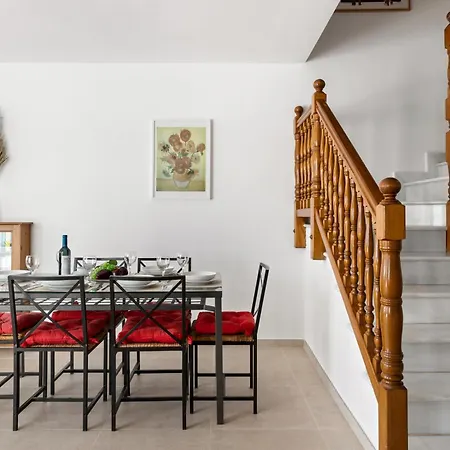 Semesterbostad Casa Papagayo Rocas - Heated Pool & Air Conditioning - Emerald Lanzarote